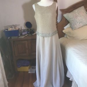 Vintage - J KARA Beaded Bodice  Maxi Evening Gown L